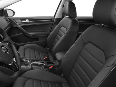 2017 Volkswagen Golf SportWagen Base