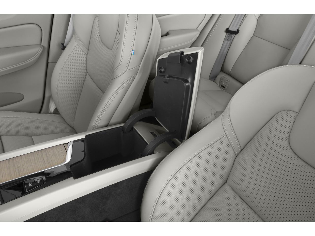 2025 Volvo XC60 Plug-In Hybrid Plus