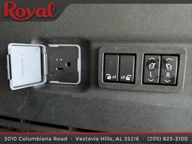 2023 GMC Yukon XL AT4