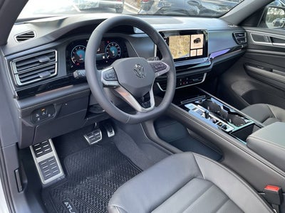 2026 Volkswagen Atlas Cross Sport 2.0T SEL R-Line Black