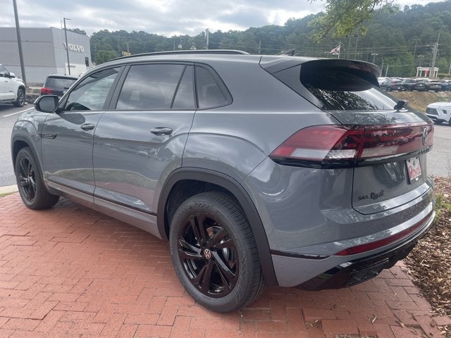 2026 Volkswagen Atlas Cross Sport 2.0T SEL R-Line Black