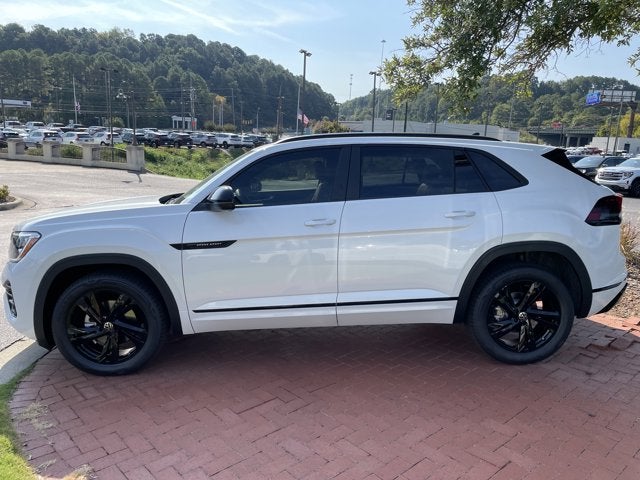 2026 Volkswagen Atlas Cross Sport 2.0T SEL R-Line Black