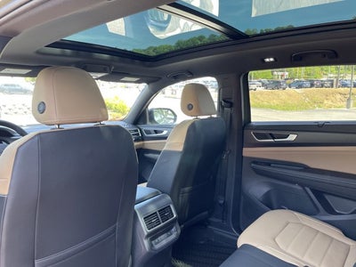 2026 Volkswagen Atlas Cross Sport 2.0T SEL R-Line Black