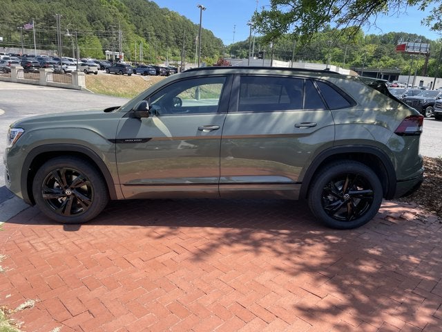 2026 Volkswagen Atlas Cross Sport 2.0T SEL R-Line Black