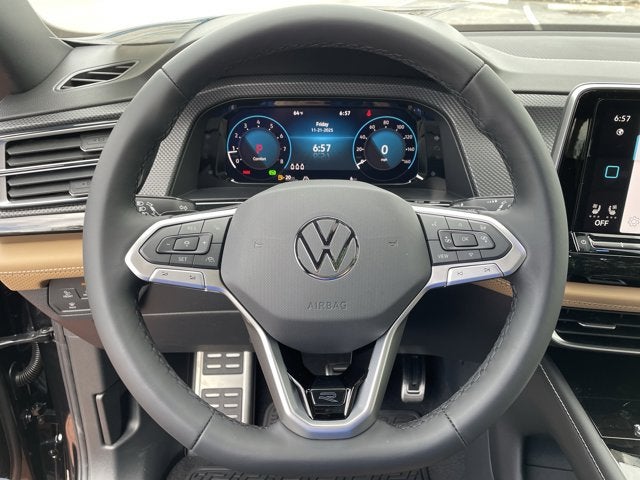 2026 Volkswagen Atlas Cross Sport 2.0T SEL R-Line Black