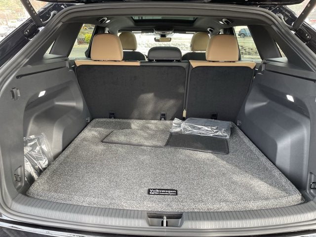 2026 Volkswagen Atlas Cross Sport 2.0T SEL R-Line Black