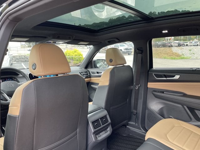 2026 Volkswagen Atlas Cross Sport 2.0T SEL R-Line Black