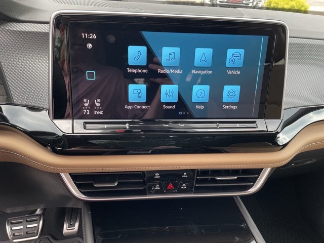 2026 Volkswagen Atlas Cross Sport 2.0T SEL R-Line Black