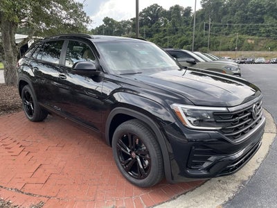 2026 Volkswagen Atlas Cross Sport 2.0T SEL R-Line Black