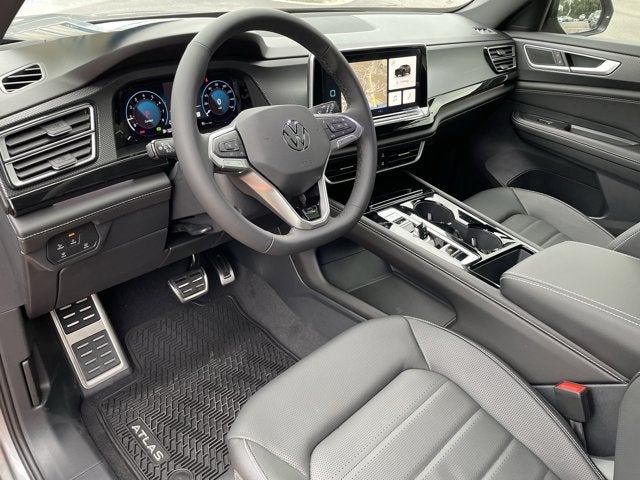 2026 Volkswagen Atlas Cross Sport 2.0T SEL R-Line Black