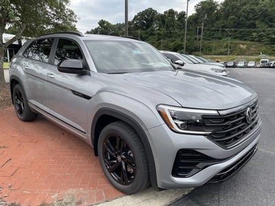 2026 Volkswagen Atlas Cross Sport 2.0T SEL R-Line Black