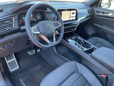 2026 Volkswagen Atlas Cross Sport 2.0T SEL R-Line Black