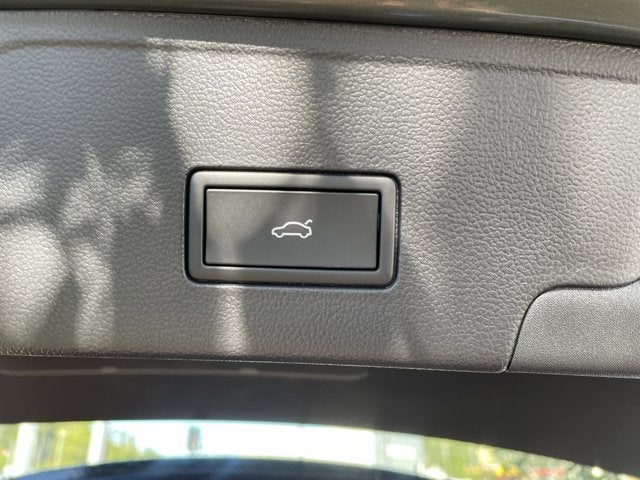 2026 Volkswagen Atlas Cross Sport 2.0T SEL