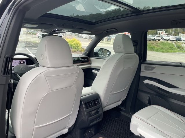 2027 Volkswagen Atlas SEL Premium R-Line