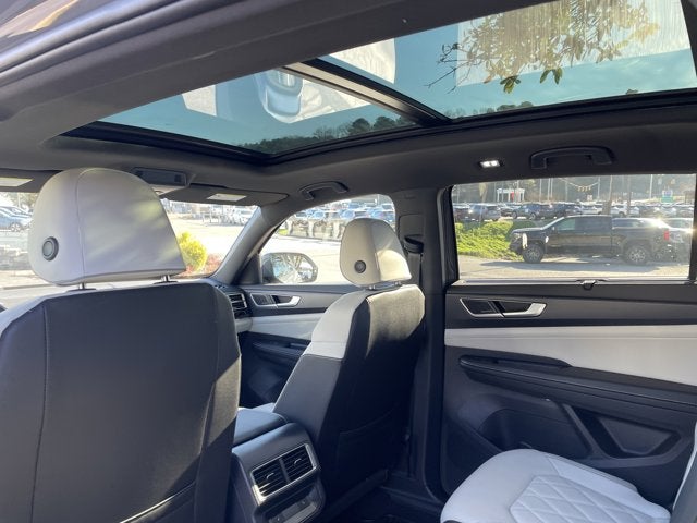 2026 Volkswagen Atlas Cross Sport 2.0T SEL Premium R-Line