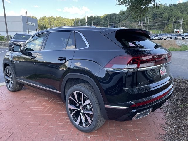 2026 Volkswagen Atlas Cross Sport 2.0T SEL Premium R-Line