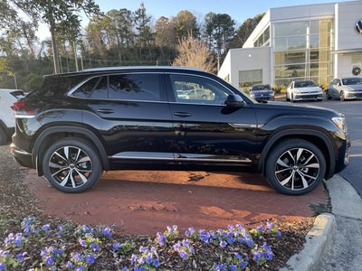 2026 Volkswagen Atlas Cross Sport 2.0T SEL Premium R-Line