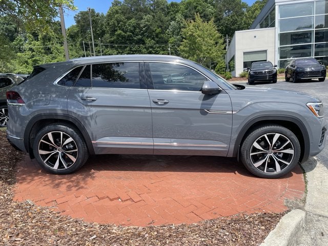 2026 Volkswagen Atlas Cross Sport 2.0T SEL Premium R-Line
