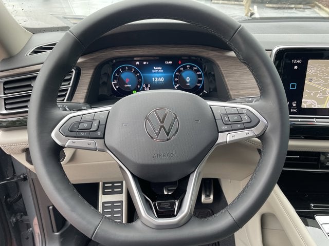 2026 Volkswagen Atlas 2.0T SEL Premium R-Line