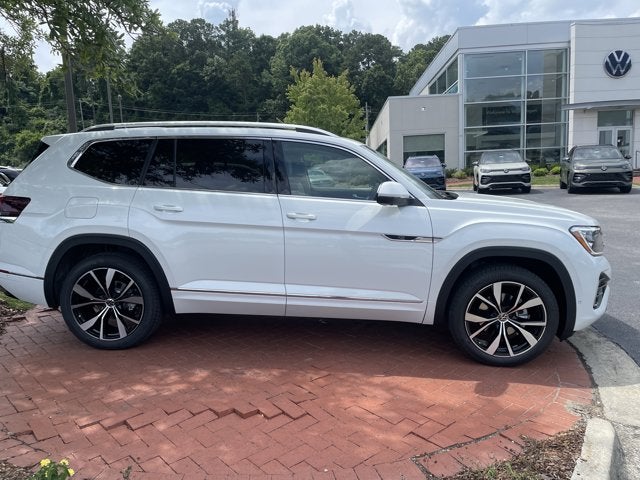 2026 Volkswagen Atlas 2.0T SEL Premium R-Line