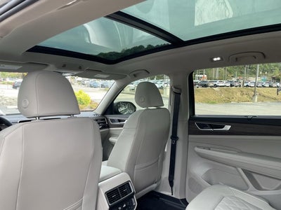 2026 Volkswagen Atlas 2.0T SEL Premium R-Line