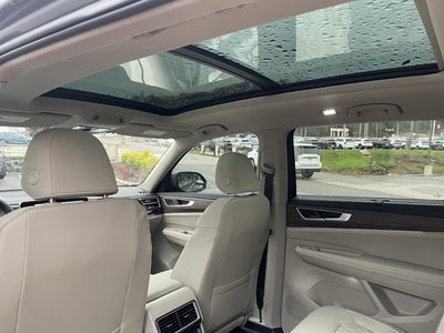 2026 Volkswagen Atlas 2.0T SEL Premium R-Line