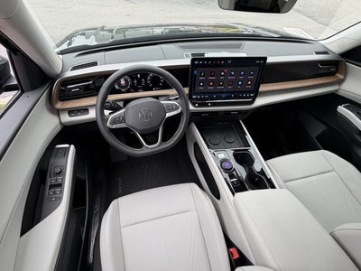 2027 Volkswagen Atlas SE w/Technology
