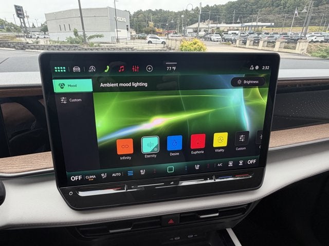 2027 Volkswagen Atlas SE w/Technology