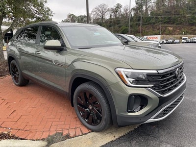 2026 Volkswagen Atlas Cross Sport 2.0T SE w/Technology