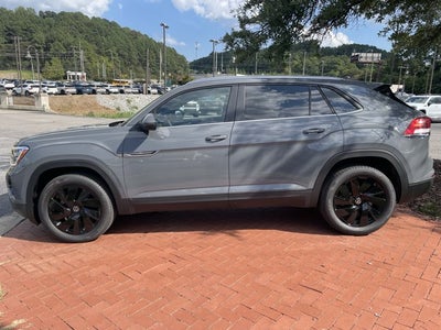2026 Volkswagen Atlas Cross Sport 2.0T SE w/Technology
