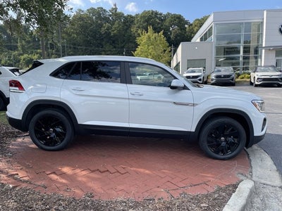 2026 Volkswagen Atlas Cross Sport 2.0T SE w/Technology