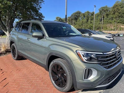 2026 Volkswagen Atlas 2.0T SE w/Technology