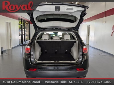 2019 Jeep Compass Latitude w/Sun/Wheel Pkg