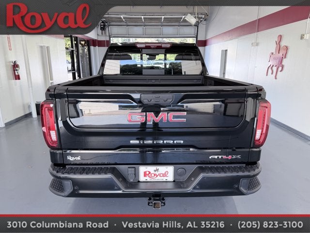2025 GMC Sierra 1500 AT4X