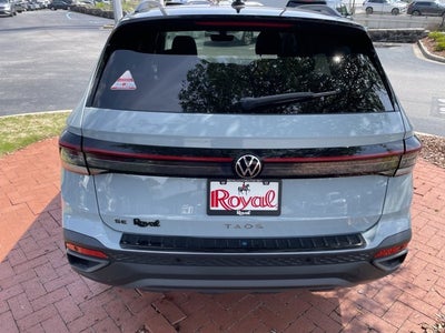2026 Volkswagen Taos SE Black
