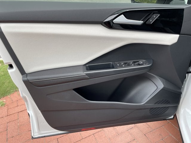 2025 Volkswagen Taos S