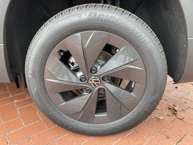 2027 Volkswagen Taos S