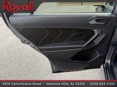 2023 Volkswagen Tiguan SE R-Line Black