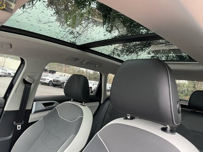 2026 Volkswagen Taos SE