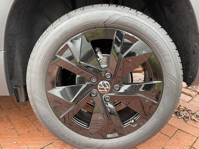 2026 Volkswagen Taos SE