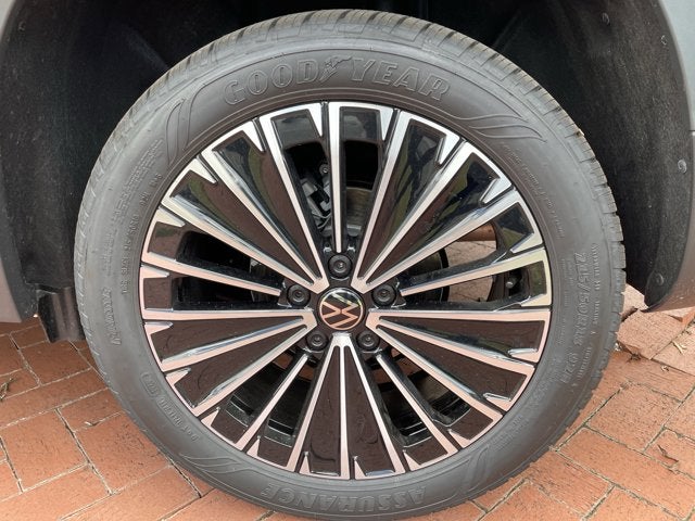 2026 Volkswagen Taos SE