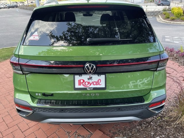 2025 Volkswagen Taos SE