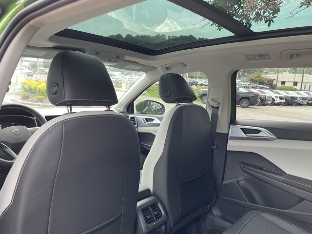 2025 Volkswagen Taos SE