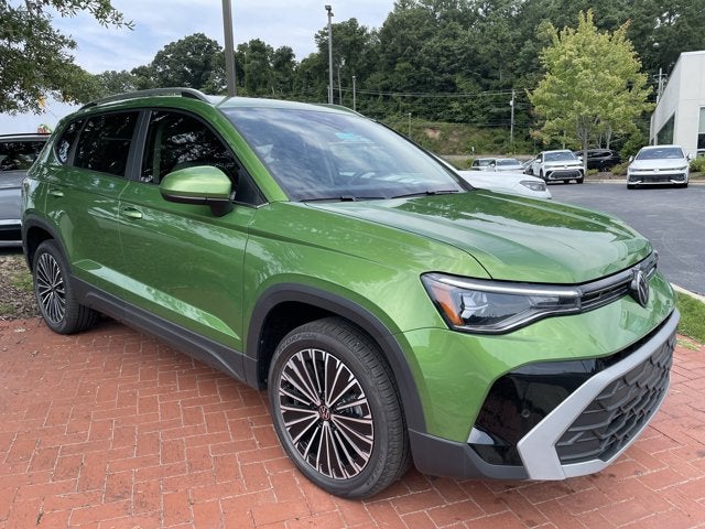 2025 Volkswagen Taos SE