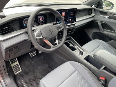 2026 Volkswagen Tiguan SE R-Line Black