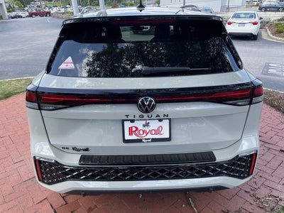 2026 Volkswagen Tiguan SE R-Line Black