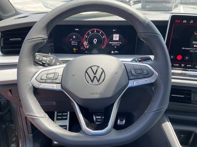 2026 Volkswagen Tiguan SE R-Line Black