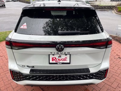 2026 Volkswagen Tiguan SE R-Line Black