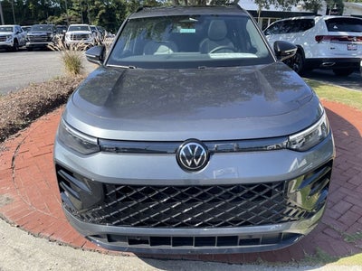 2026 Volkswagen Tiguan SE R-Line Black