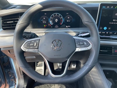 2026 Volkswagen Tiguan SE R-Line Black